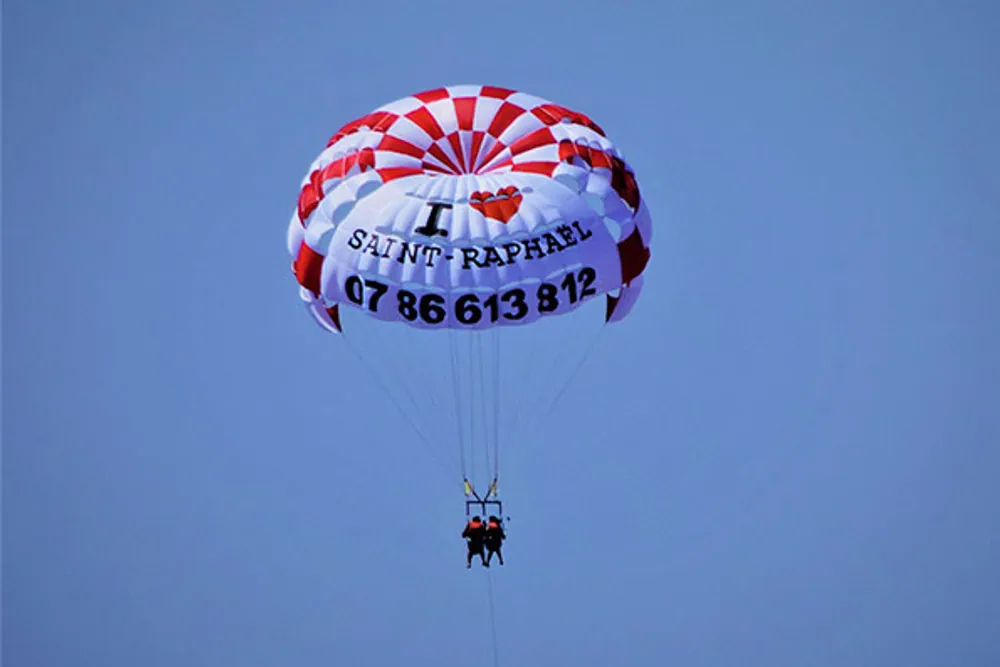 Parachute ascensionnel