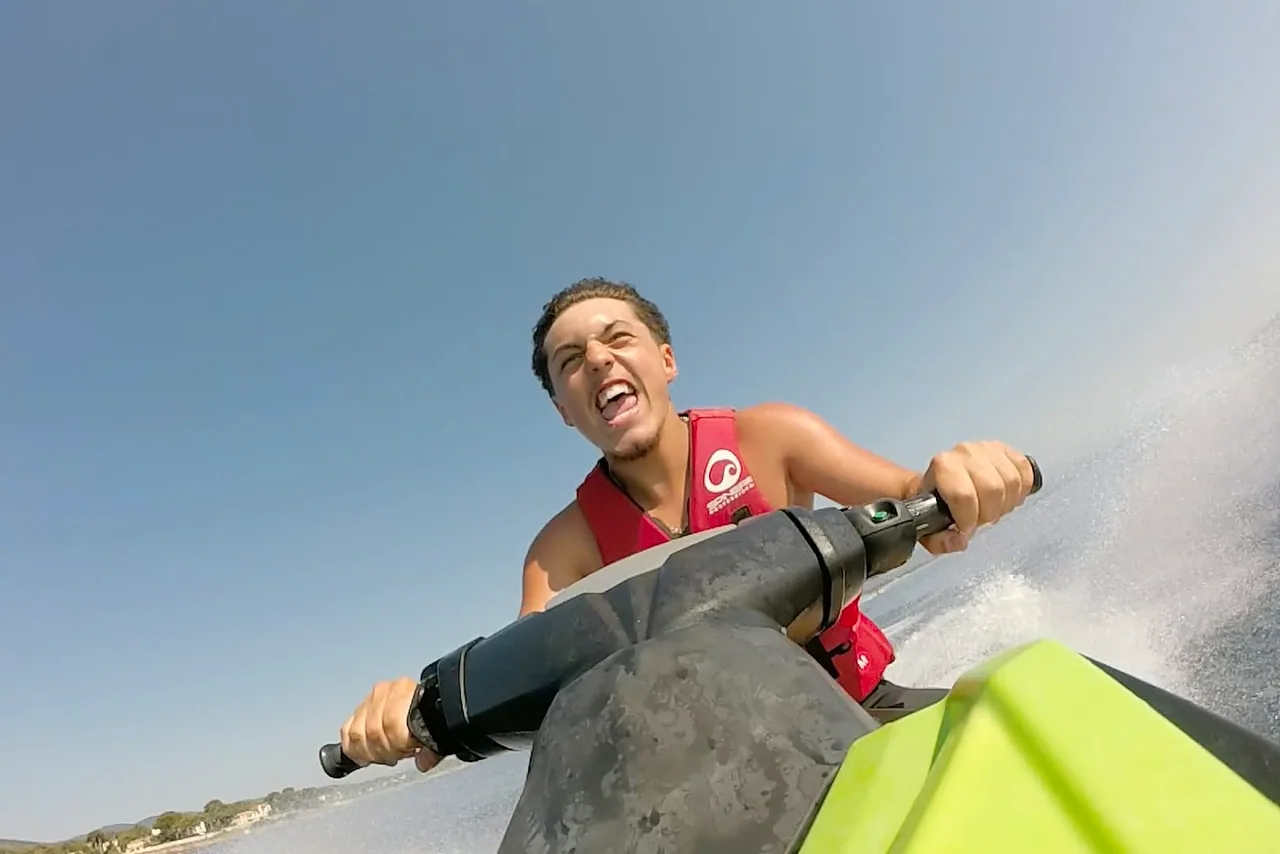 Jet ski ou scooter des mers ?